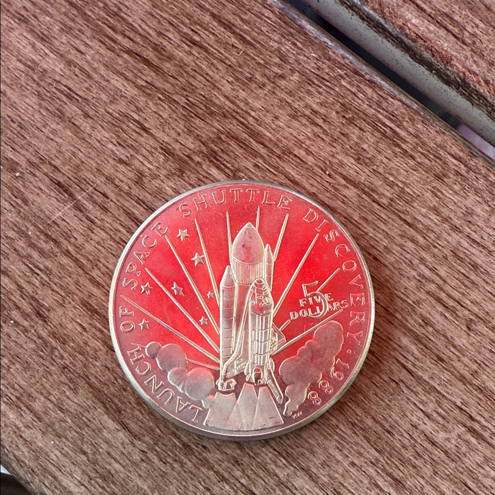 Space Shuttle Discovery Commemorative Coin
